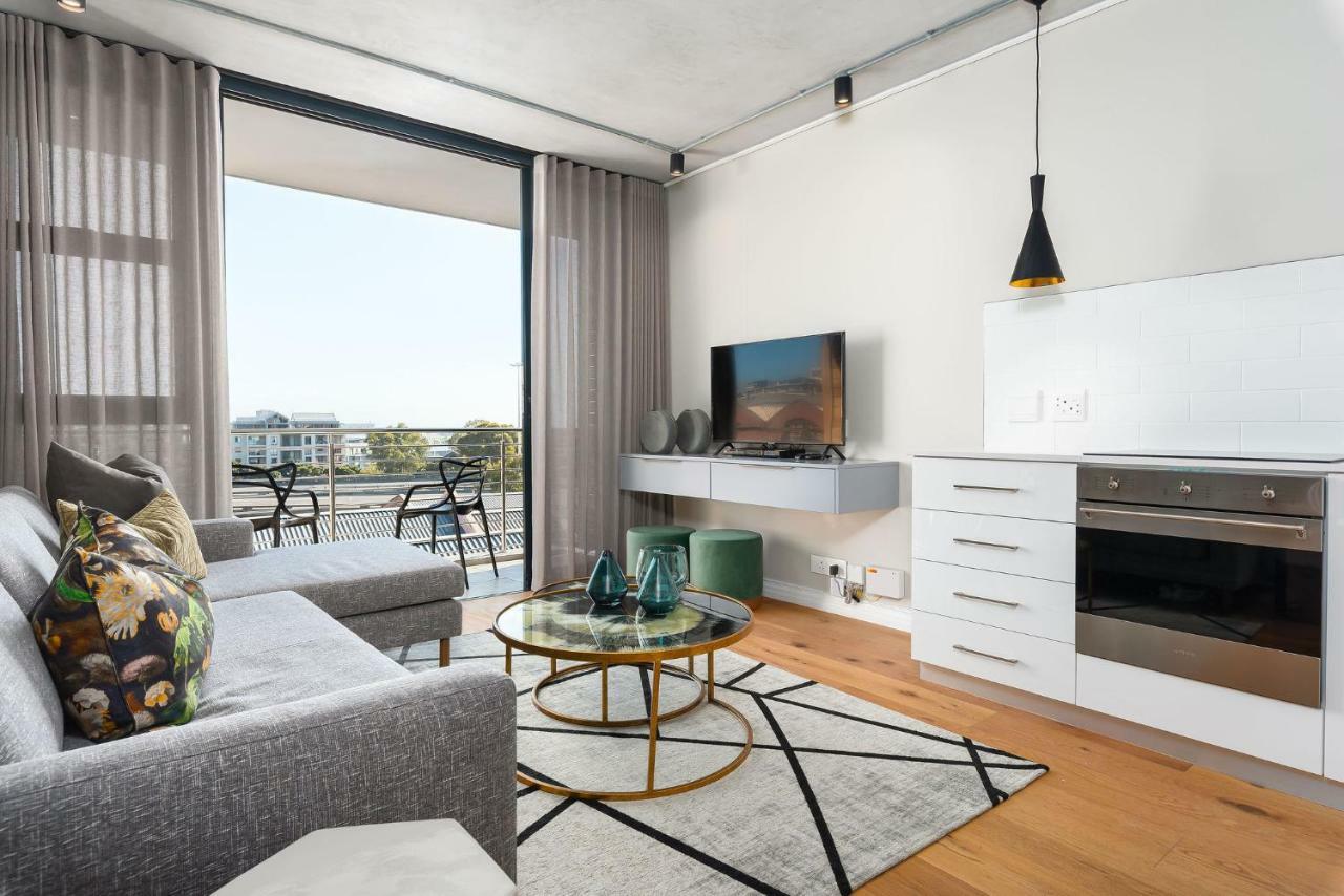 The Docklands Luxury Serviced Apartments เคปทาวน์ ภายนอก รูปภาพ