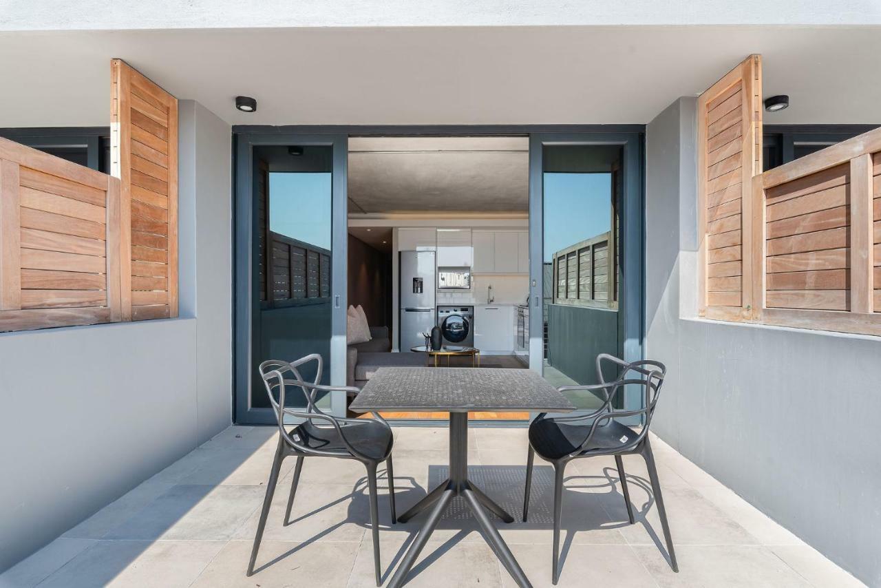 The Docklands Luxury Serviced Apartments เคปทาวน์ ภายนอก รูปภาพ