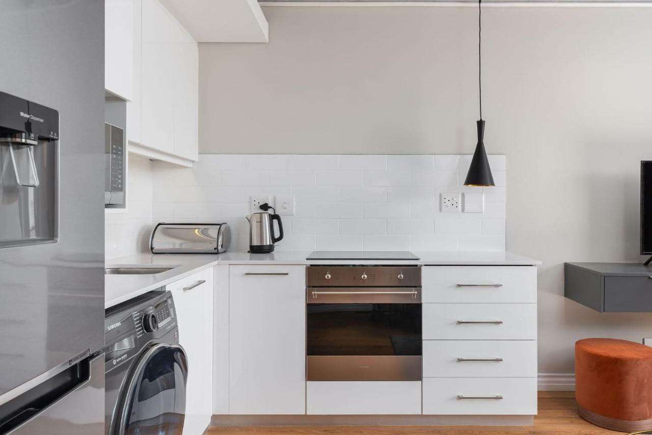 The Docklands Luxury Serviced Apartments เคปทาวน์ ภายนอก รูปภาพ
